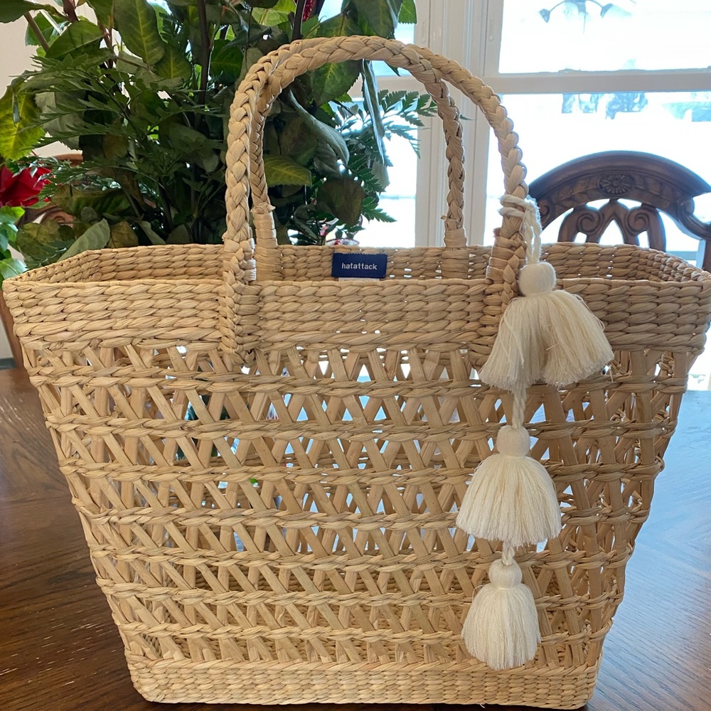 Hat attack tote